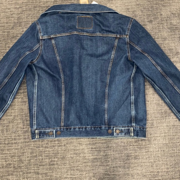 New Levi Denim Jacket - Picture 2 of 2